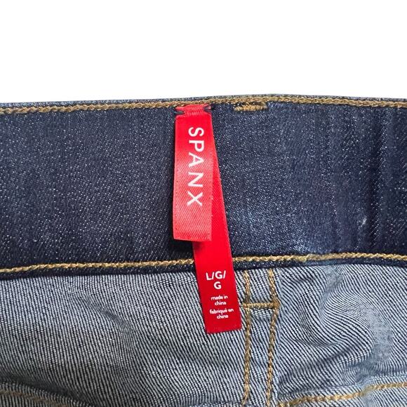 Spanx Flare Pull On Jeans Midnight Shade Style 20327R Size Large - Picture 4 of 5